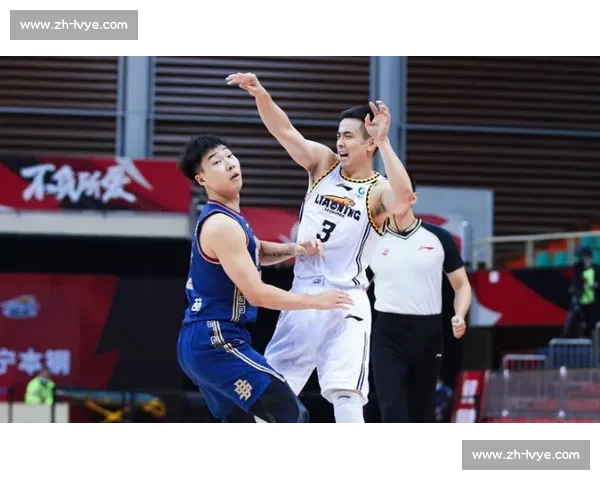 硬碰硬之战:中国男篮迎战巴西检验世界杯成色实力与韧性双重考验 硬碰硬之战:中国男篮迎战巴西检验世界杯成色实力与韧性双重考验